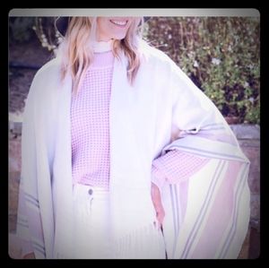 Siizu x Causebox Poncho